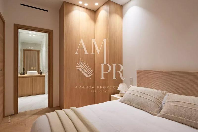 Appartement - 110 m² - 5 pièces