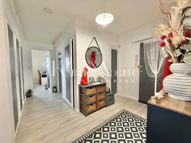 Appartement - 80 m² - 3 pièces