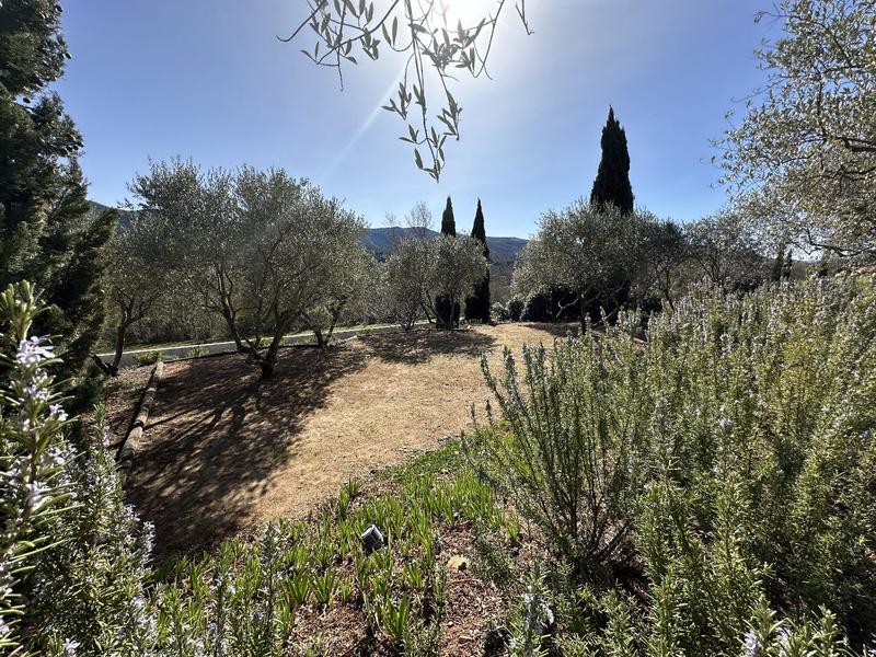 Villa - 212 m² - 6 pièces