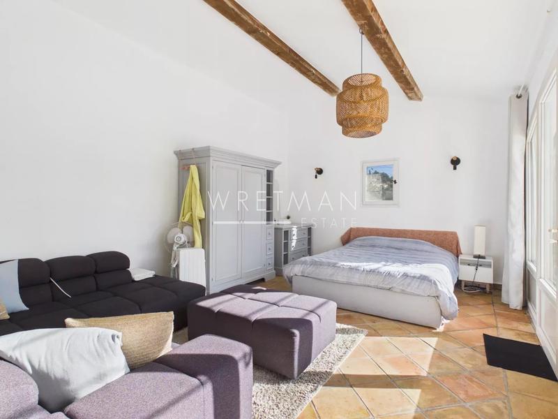 Villa - 240 m² - 7 pièces