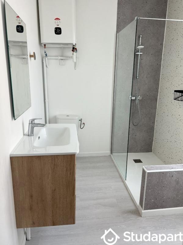 Chambre - 15 m² - 1 pièce