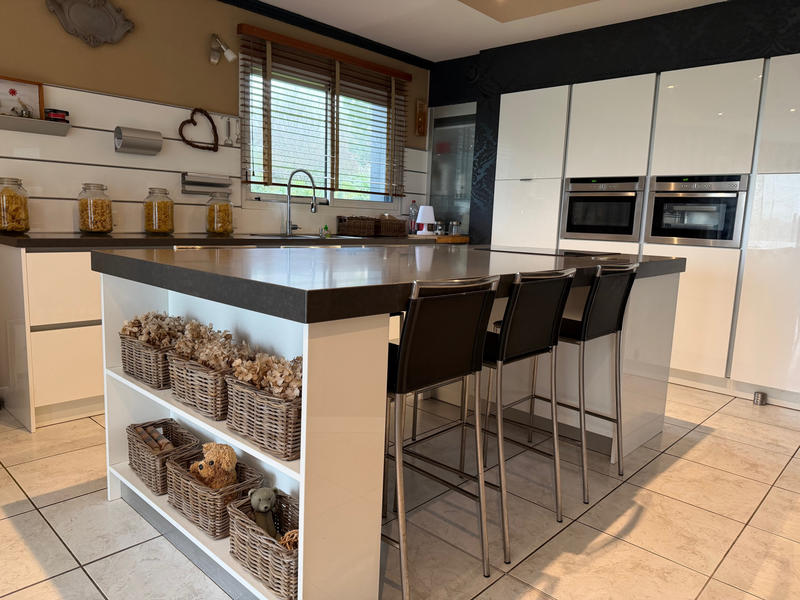 Maison - 127 m² - 5 pièces