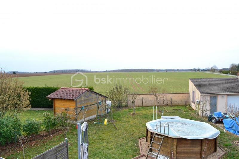 Maison traditionnelle - 107 m² - 5 pièces