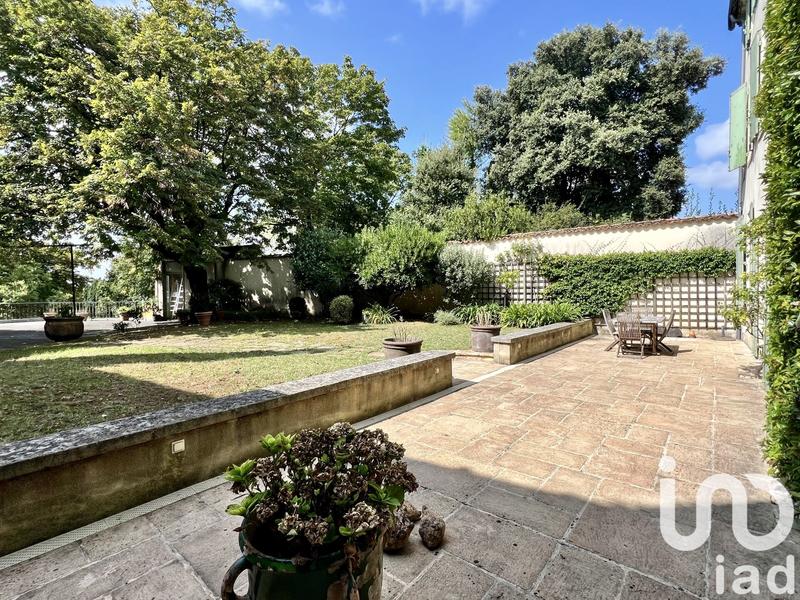 Maison - 444 m² - 15 pièces