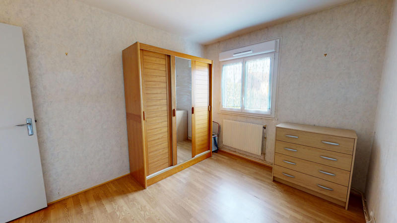 Maison - 97 m² - 5 pièces