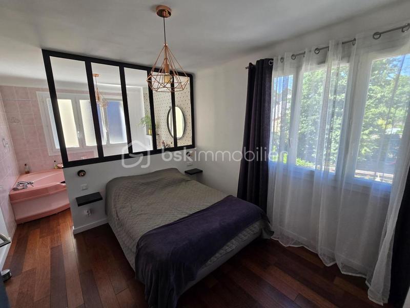 Maison - 185 m² - 7 pièces