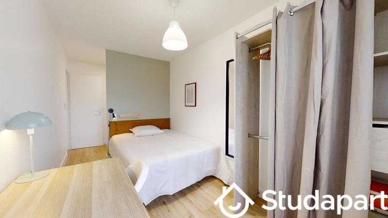 Chambre - 10 m² - 1 pièce