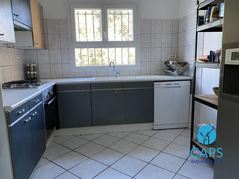 Maison - 90 m² - 5 pièces