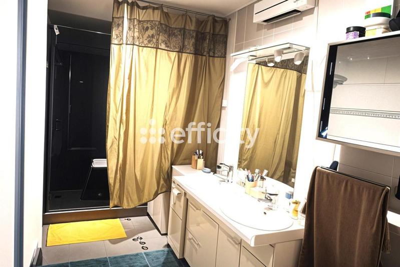 Maison - 103 m² - 5 pièces