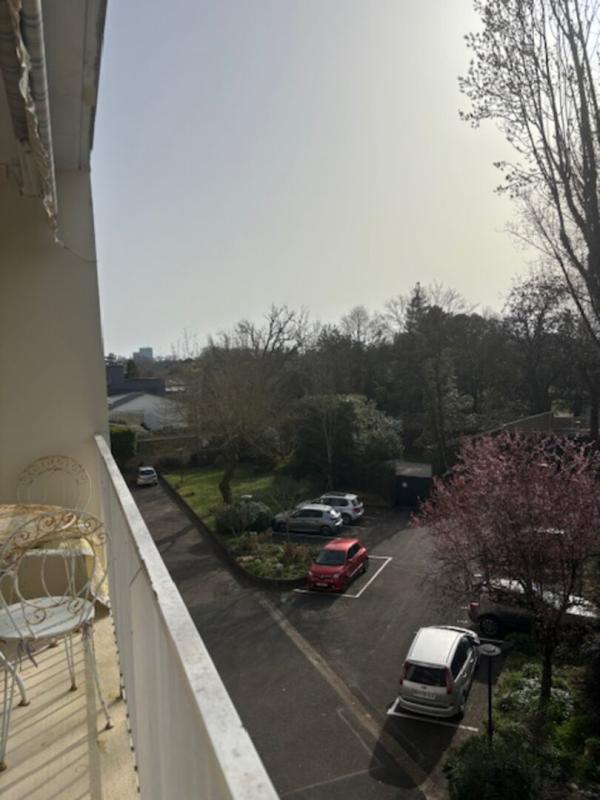 Appartement - 95 m² - 5 pièces