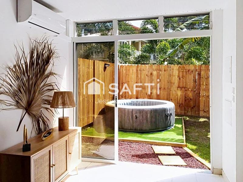 Maison - 208 m² - 8 pièces