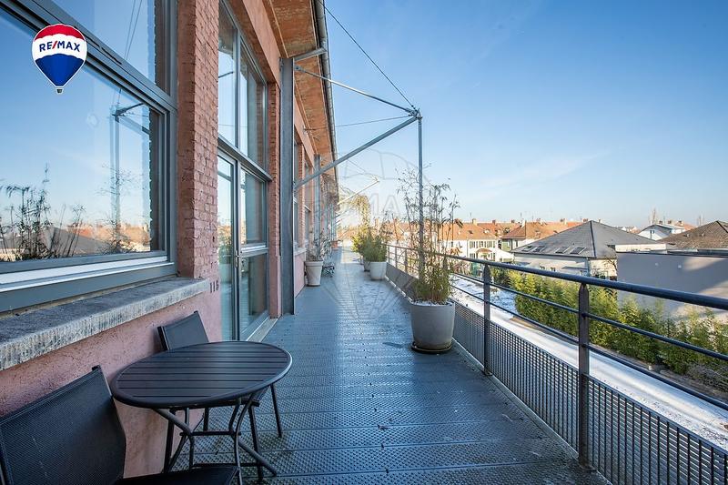 Appartement - 259 m² - 7 pièces