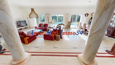 Villa - 237 m² - 7 pièces