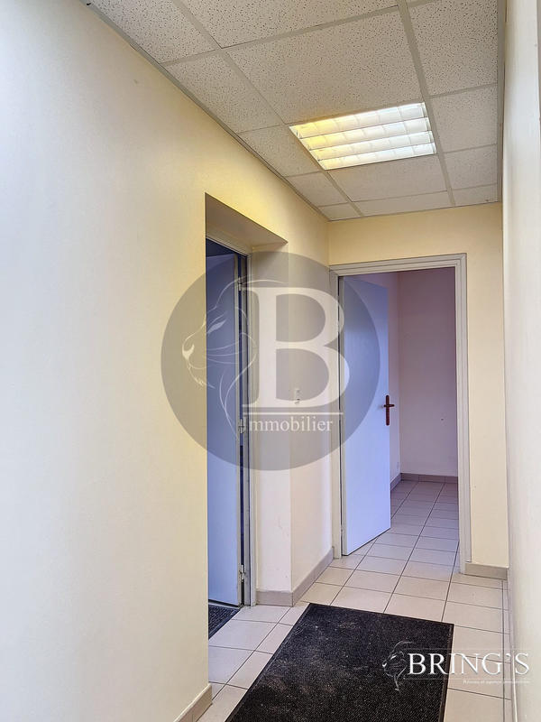 Local d'activités - 200 m²