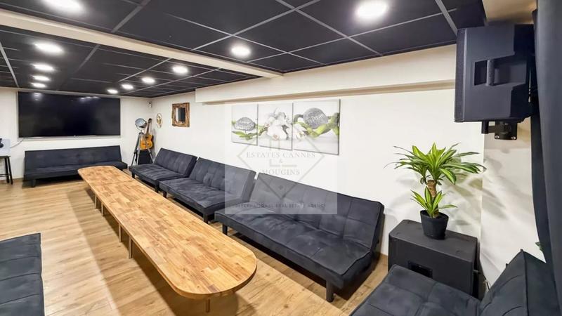 Villa - 170 m² - 6 pièces