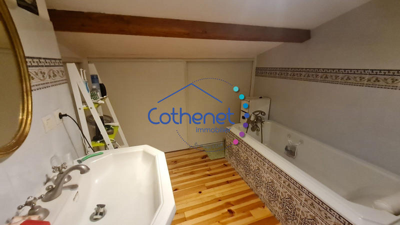 Maison - 241 m² - 5 pièces