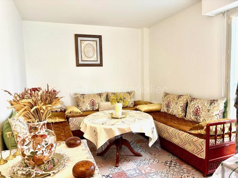 Appartement - 96 m² - 5 pièces