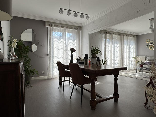 Appartement - 108 m² - 4 pièces