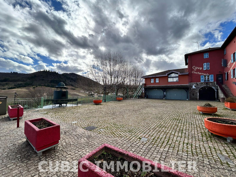 Maison de village - 144 m² - 4 pièces