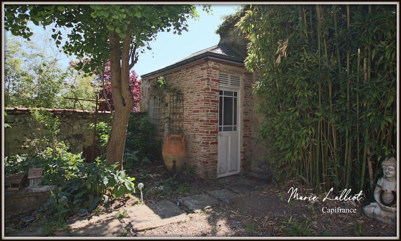 Maison - 370 m² - 11 pièces