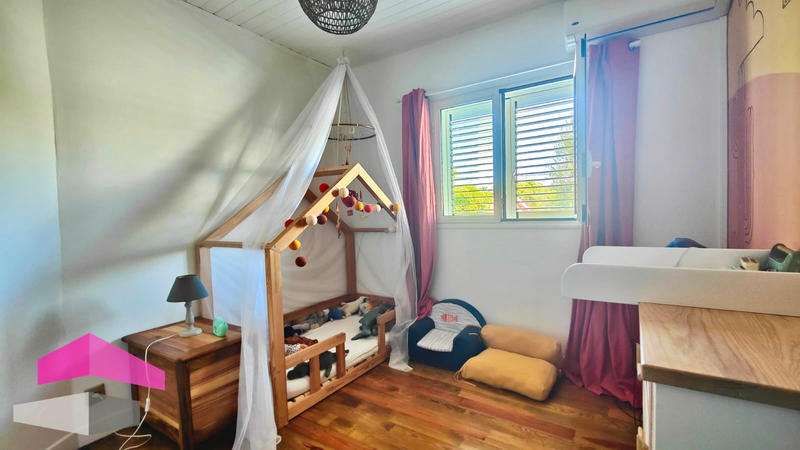 Villa - 122 m² - 5 pièces