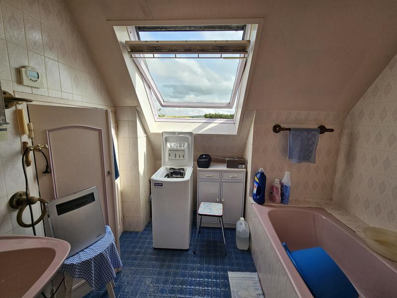 Maison - 170 m² - 9 pièces