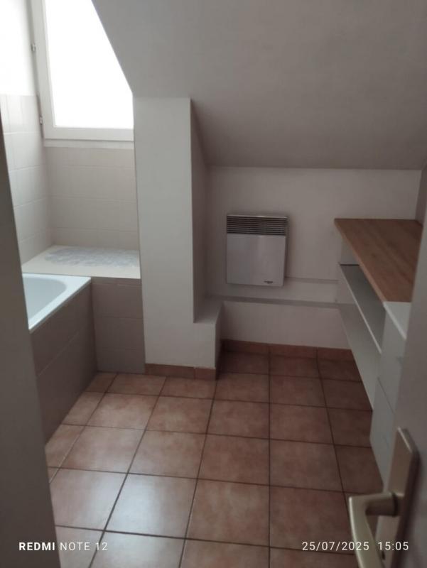 Appartement - 65 m² - 5 pièces