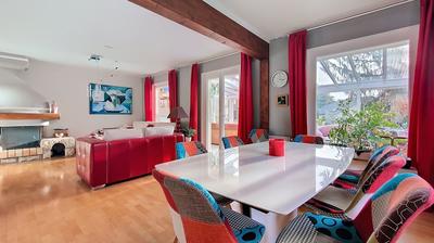 Maison traditionnelle - 209 m² - 8 pièces