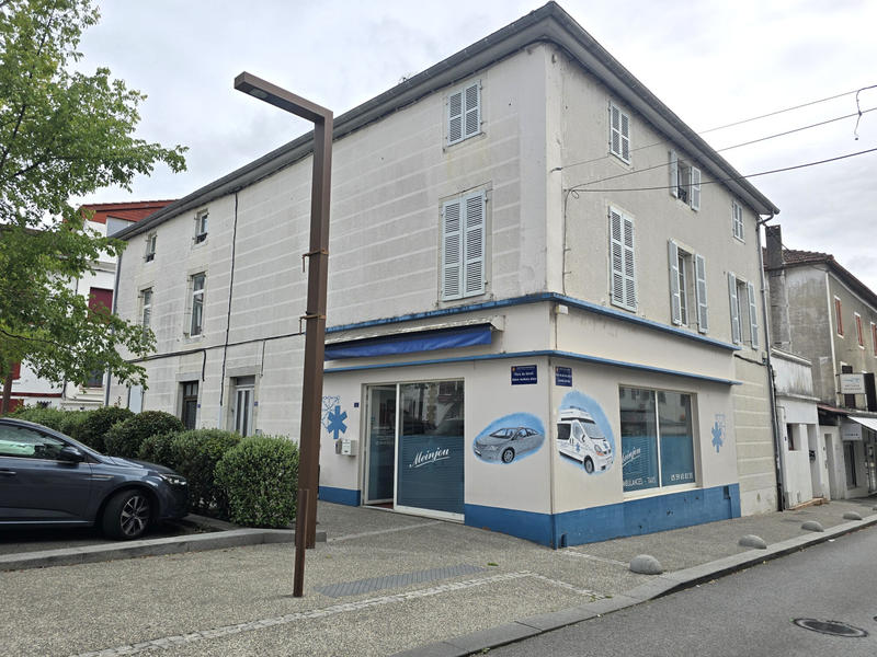 Appartement - 79 m² - 2 pièces