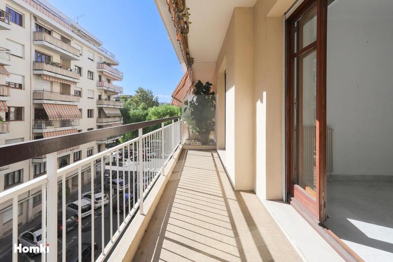 Appartement - 72 m² - 3 pièces