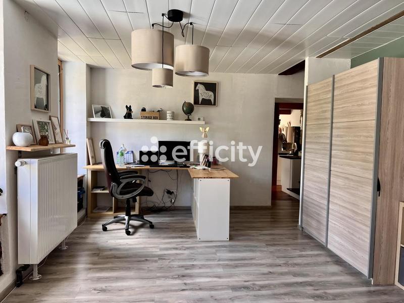 Maison - 211 m² - 9 pièces