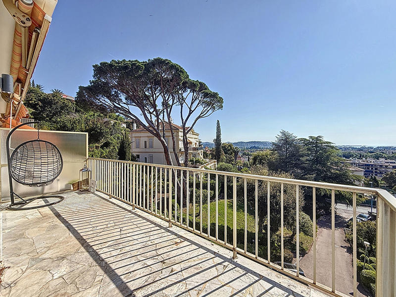 Appartement - 120 m² - 4 pièces