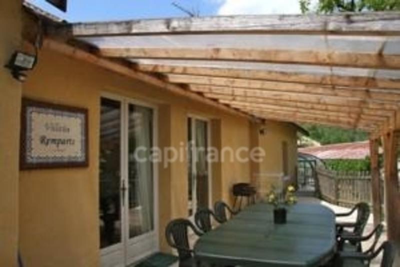 Maison - 466 m² - 17 pièces