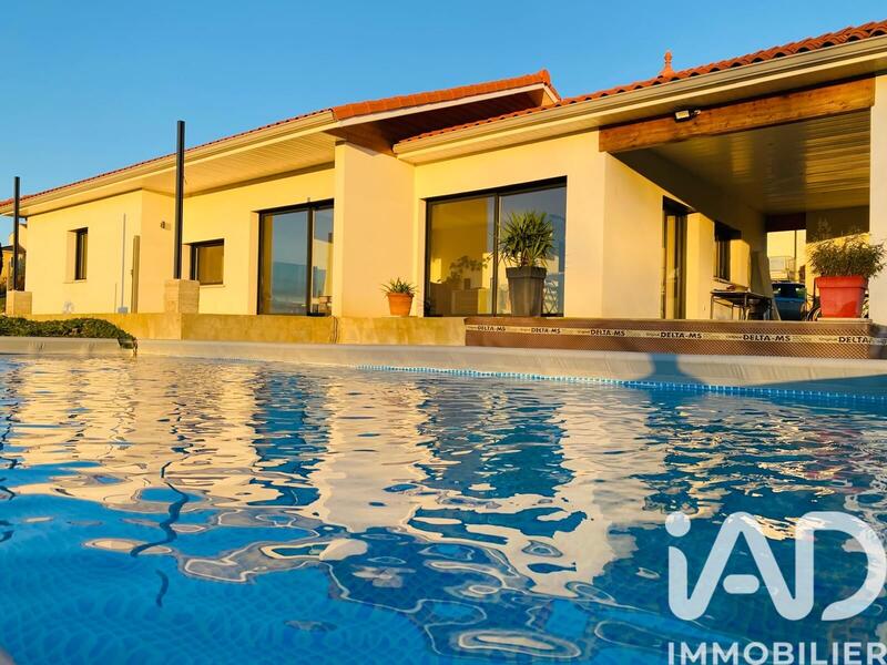 Maison - 135 m² - 4 pièces