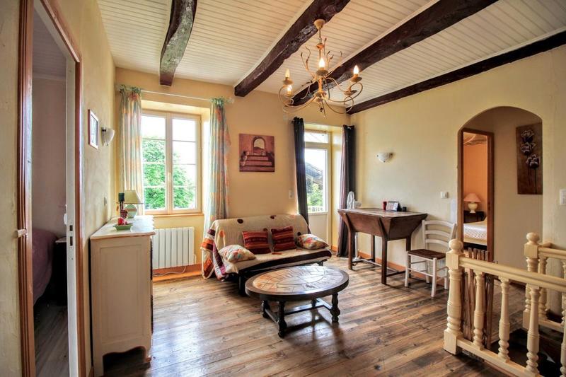 Maison - 295 m² - 10 pièces