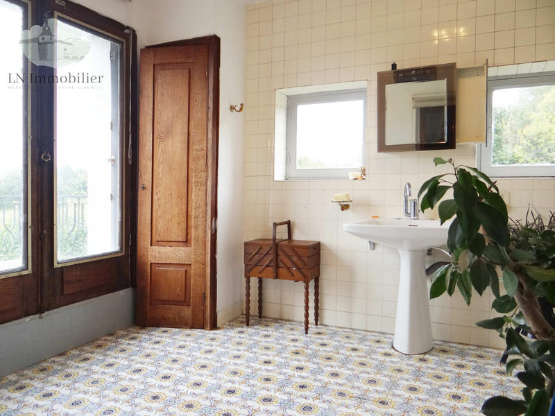 Propriété - 148 m² - 7 pièces