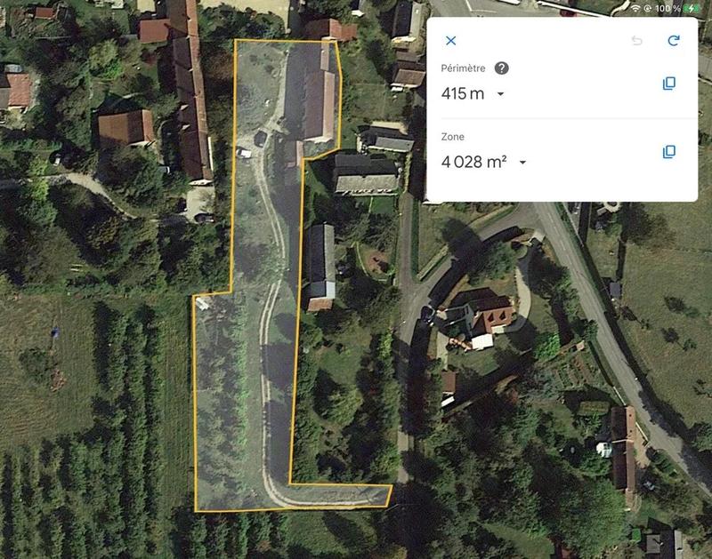 Maison - 233 m² - 8 pièces