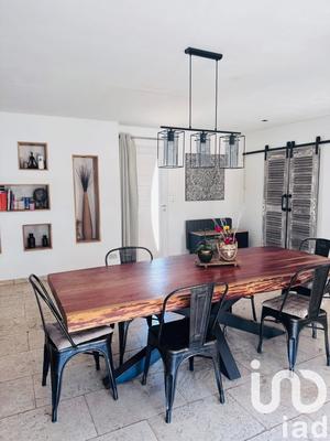 Maison - 180 m² - 6 pièces