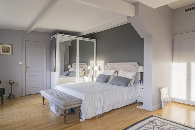 Appartement ancien - 290 m² - 7 pièces