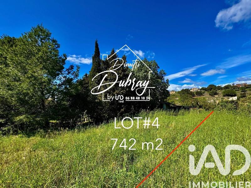 Terrain - 740 m²