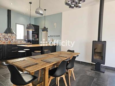 Maison - 145 m² - 4 pièces