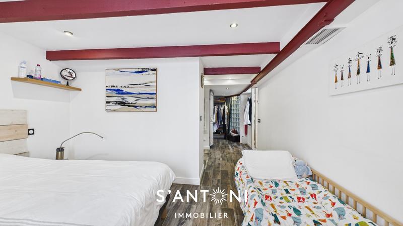 Duplex - 215 m² - 5 pièces