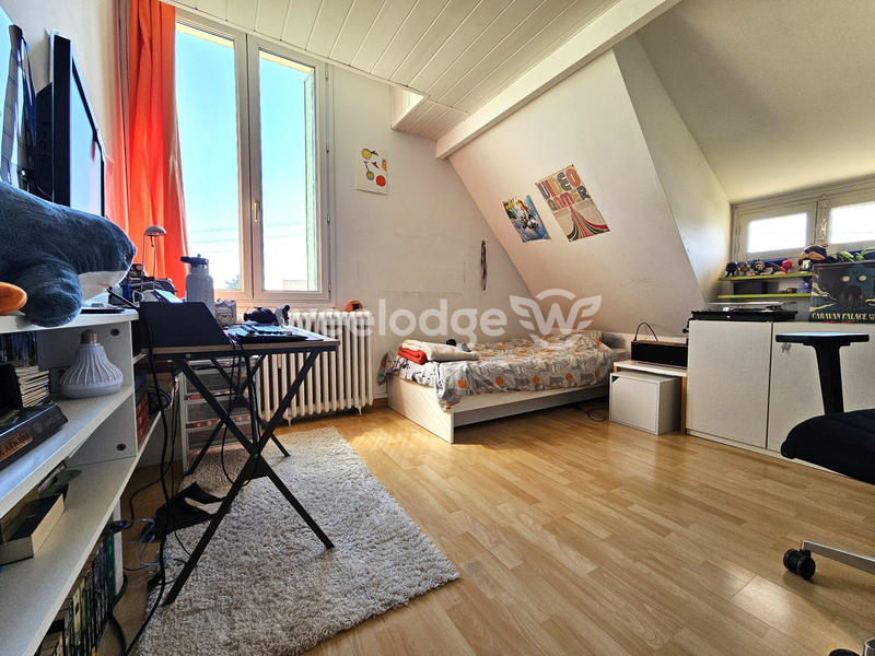 Maison - 150 m² - 7 pièces