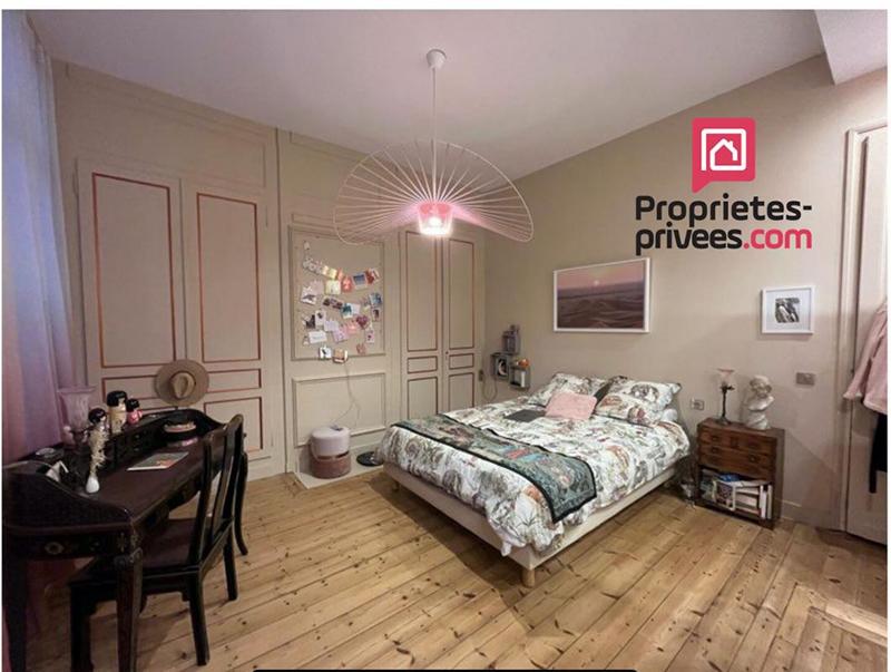 Propriété - 156 m² - 6 pièces