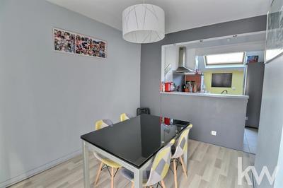 Immeuble - 83 m² - 4 pièces