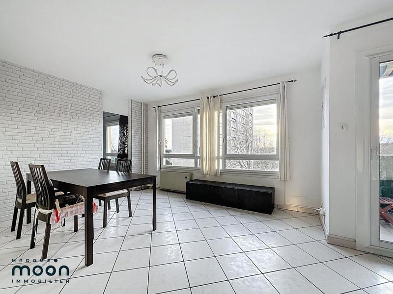 Appartement - 77 m² - 4 pièces