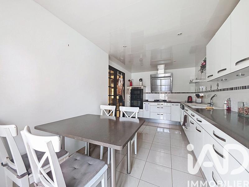 Maison - 190 m² - 8 pièces