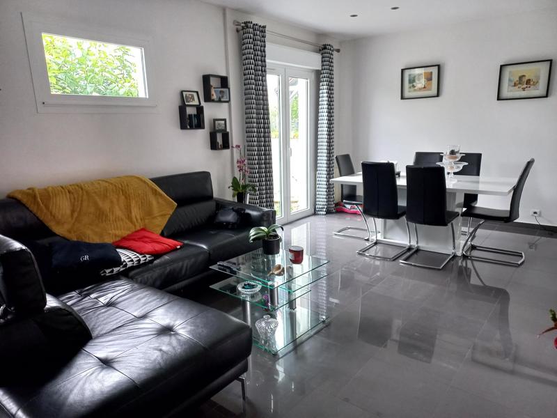 Maison - 91 m² - 5 pièces