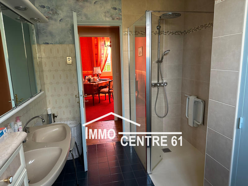 Maison - 163 m² - 5 pièces