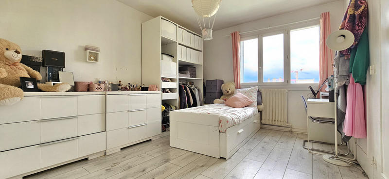 Appartement - 100 m² - 4 pièces